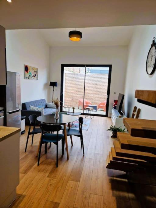 Le Bellay ¤ 2 ¤ Cour ¤10 Mins Centre¤ Appartement Amiens
